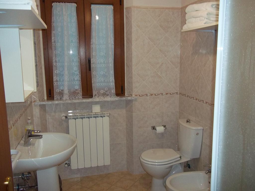 FibbiallaCaddeloviアパートメント 部屋 写真