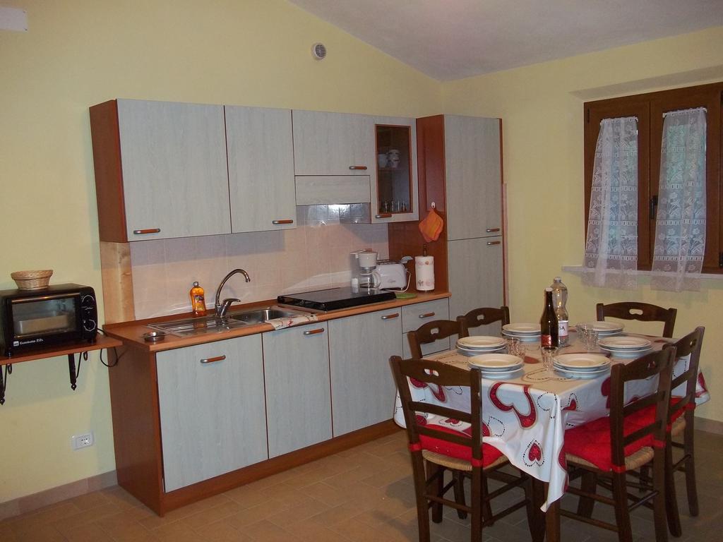 FibbiallaCaddeloviアパートメント 部屋 写真
